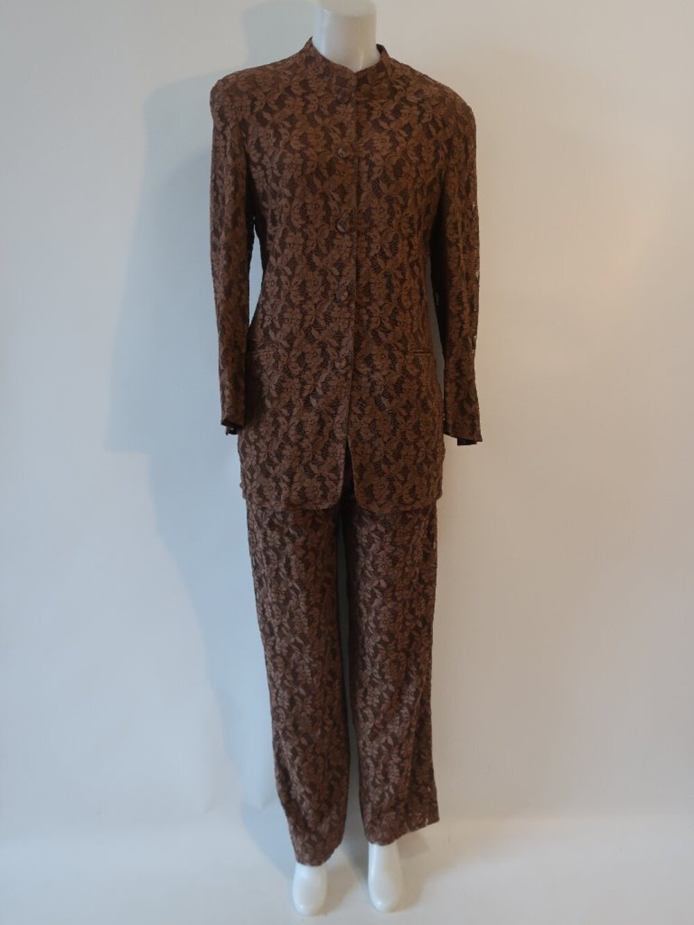 Women Giorgio Armani Le Collezioni Brown Lace (Item-76) 2 Pc Set Jacket/6 Pant/8